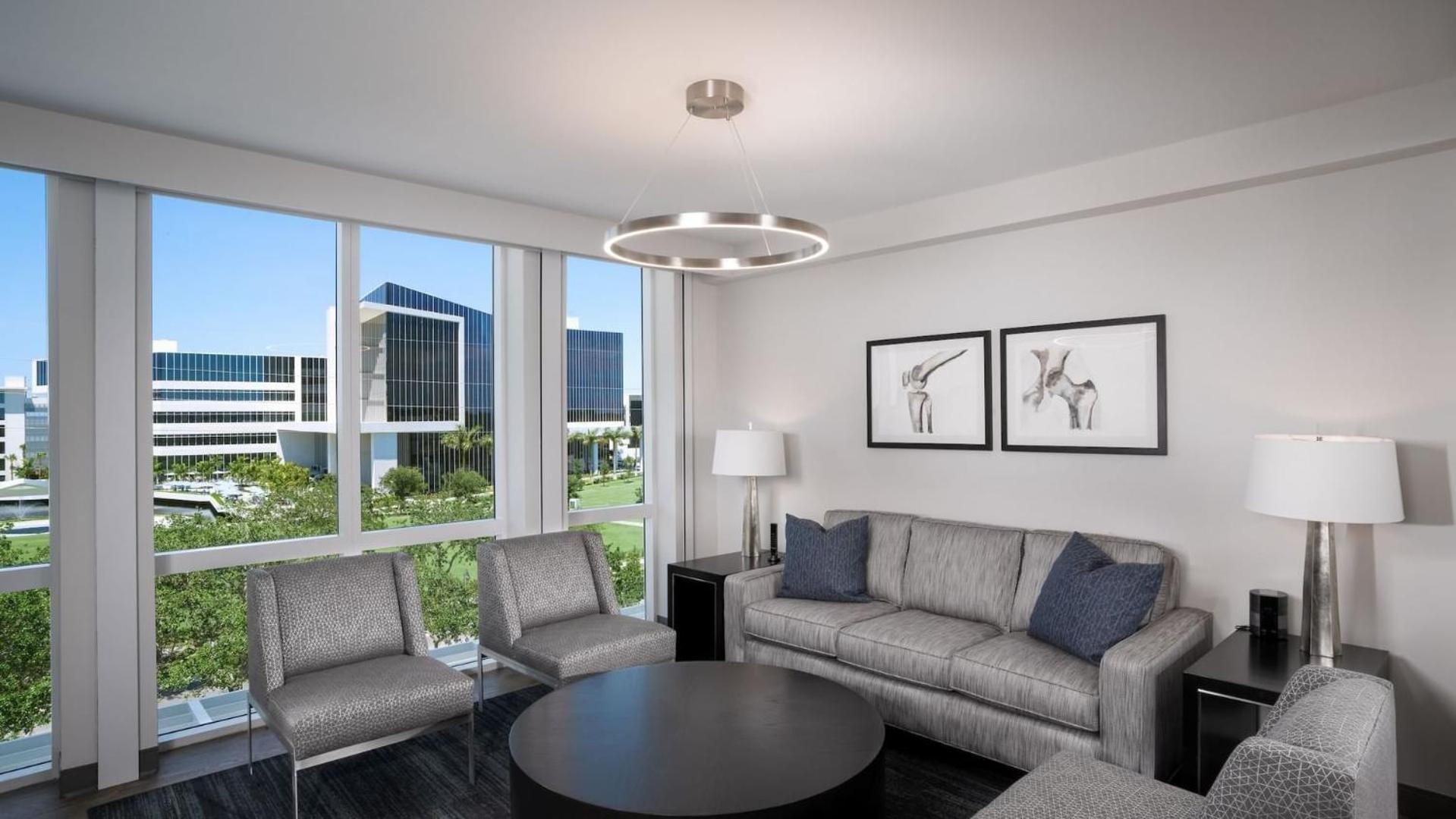 Innovation Hotel Naples Park Екстериор снимка
