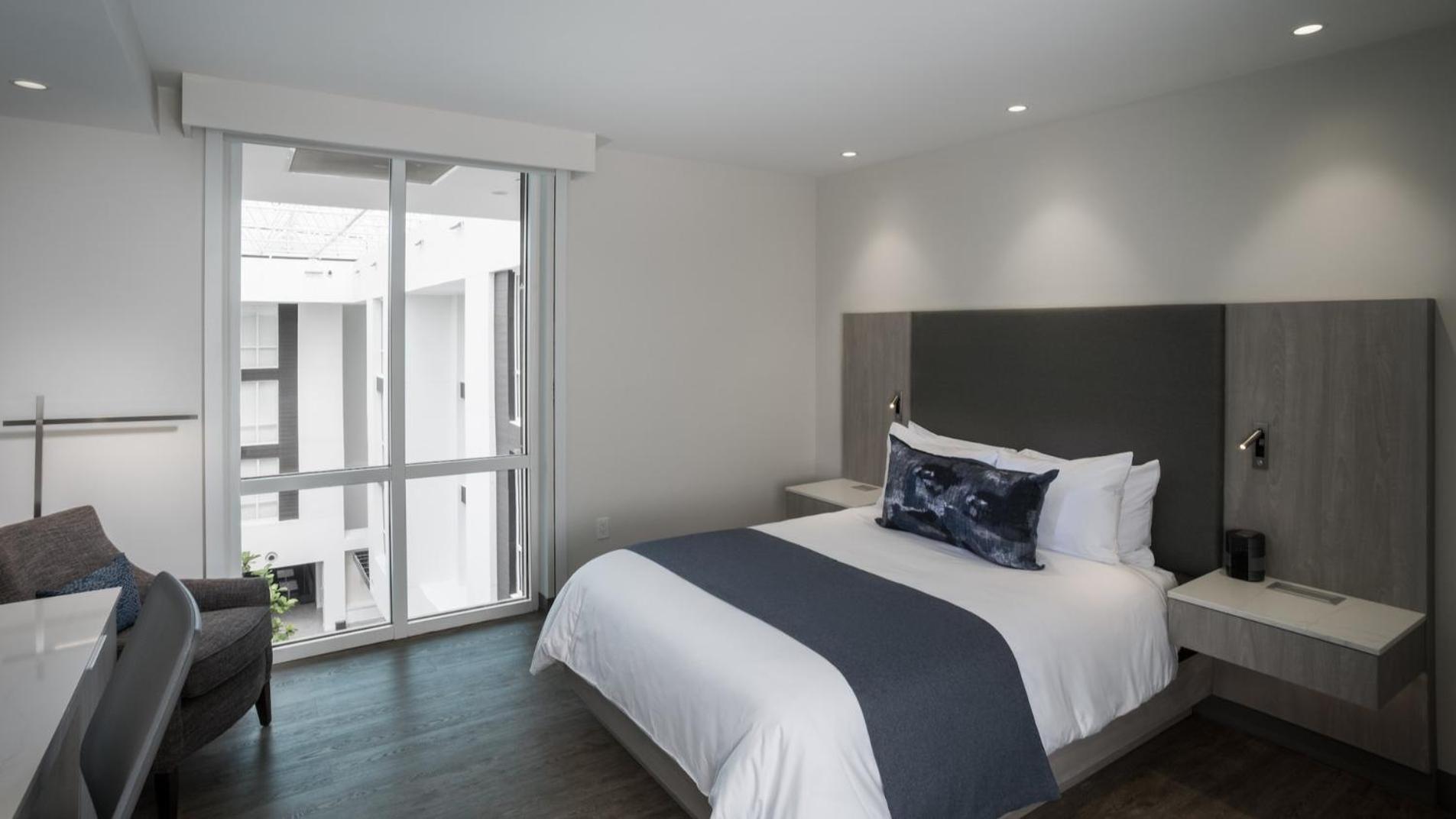 Innovation Hotel Naples Park Екстериор снимка